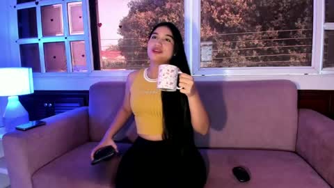 Snapshot of rosie_chell chatting on 05.12.26 Rosie online show from 05.12.26