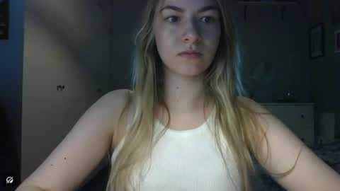 Snapshot of rosie_june chatting on 05.04.26 Rosie online show from 05.04.26