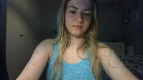 Snapshot of rosie_june chatting on 05.19.26 Rosie online show from 05.19.26