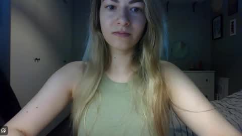 Snapshot of rosie_june chatting on 05.25.26 Rosie online show from 05.25.26