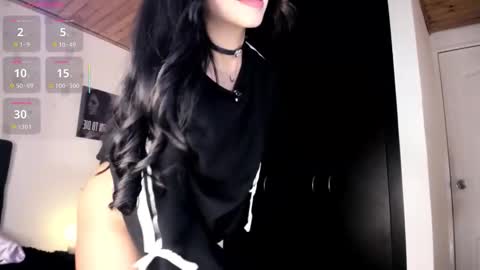 Rosieeee  online show from 02.15.26