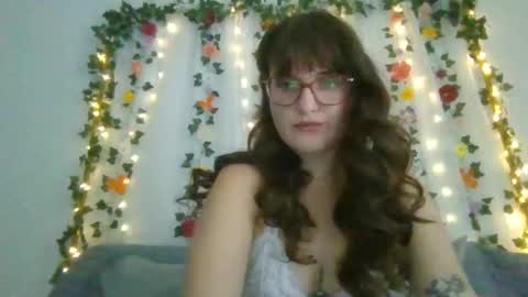 Snapshot of rosie_woods chatting on 09.20.25 rosie_woods online show from 09.20.25