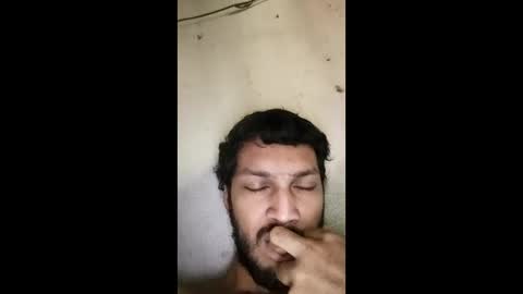 Snapshot of roskof69 chatting on 01.05.25 Ribuu online show from 01.05.25