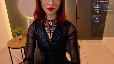 Miss Rosse online show from 10.18.25