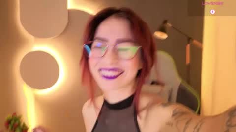 Snapshot of rosse_98_ chatting on 03.15.26 Miss Rosse online show from 03.15.26