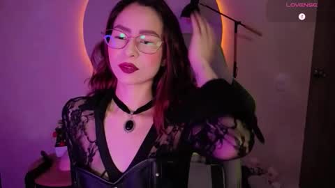 Snapshot of rosse_98_ chatting on 03.18.26 Miss Rosse online show from 03.18.26