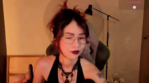Snapshot of rosse_98_ chatting on 04.10.26 Miss Rosse online show from 04.10.26