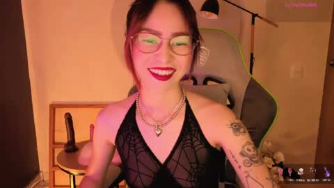 Snapshot of rosse_98_ chatting on 04.13.26 Miss Rosse online show from 04.13.26