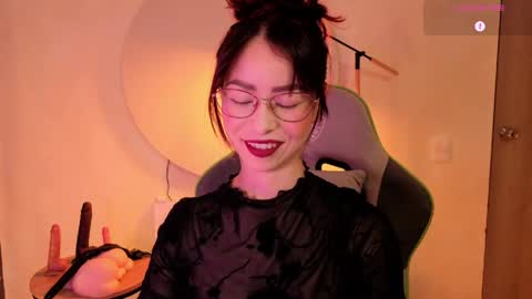 Snapshot of rosse_98_ chatting on 04.20.26 Miss Rosse online show from 04.20.26