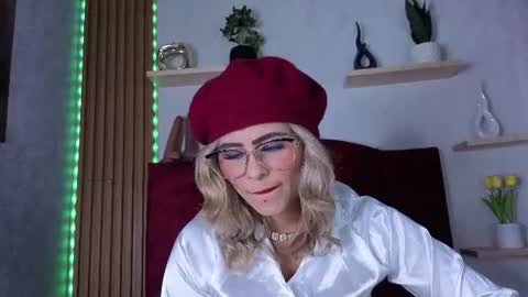 Snapshot of rosse_deep chatting on 07.23.26 Rosse follow me online show from 07.23.26