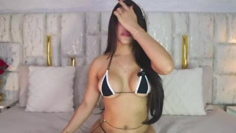 Snapshot of rosse_lennon chatting on 05.24.26 Rosse online show from 05.24.26