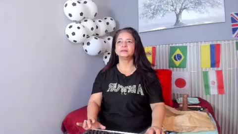 Snapshot of rosse_milf1 chatting on 07.01.26 rosse_milf1 online show from 07.01.26