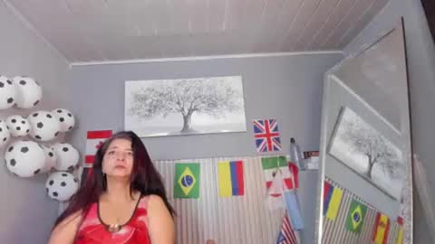 Snapshot of rosse_milf1 chatting on 07.24.26 rosse_milf1 online show from 07.24.26