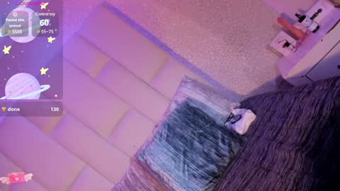 Snapshot of rosselfinoll chatting on 02.07.25 Rossel online show from 02.07.25