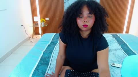 Rossi Hill online show from 04.01.26