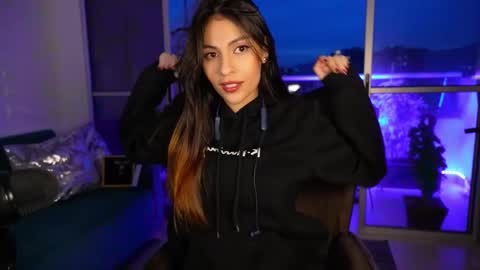 Rossey online show from 11.27.25