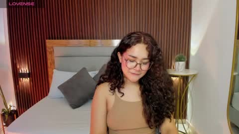 rossie_lanie_ online show from 04.09.26