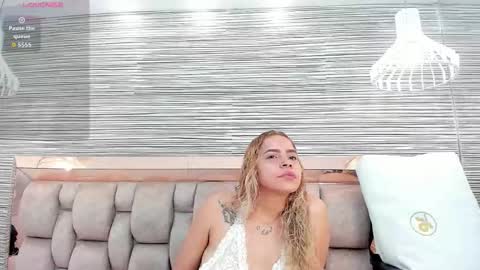 Snapshot of rossy_roose chatting on 02.22.26 Rossy online show from 02.22.26