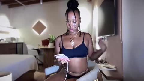 Rosy Coco online show from 02.23.25