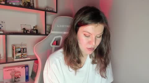 Snapshot of roter_rita chatting on 02.11.25 roter_rita online show from 02.11.25