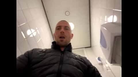 rotteei1 online show from 10.14.25