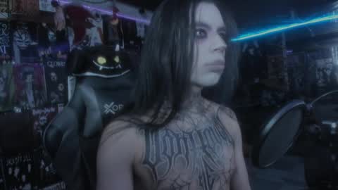 Snapshot of rotten_dreams chatting on 03.09.25 rot online show from 03.09.25