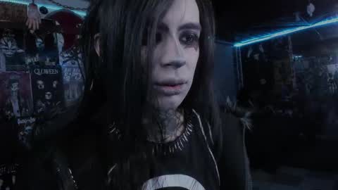 Snapshot of rotten_dreams chatting on 09.27.25 rot online show from 09.27.25