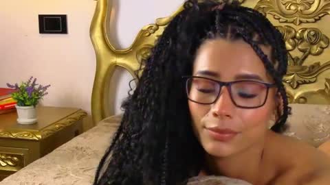 Snapshot of rouse_leon chatting on 11.12.25 Rouse leon online show from 11.12.25