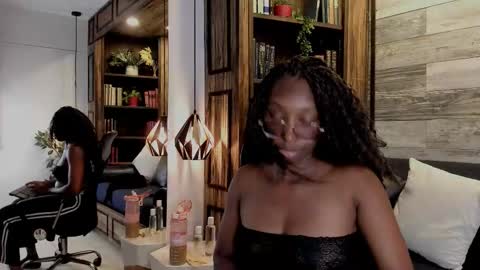 Snapshot of rouselux chatting on 02.27.26 rouselux online show from 02.27.26