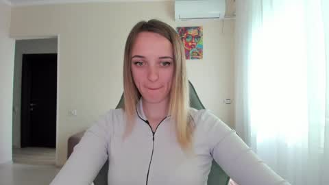 Snapshot of rousereed chatting on 04.17.26 Rouse online show from 04.17.26