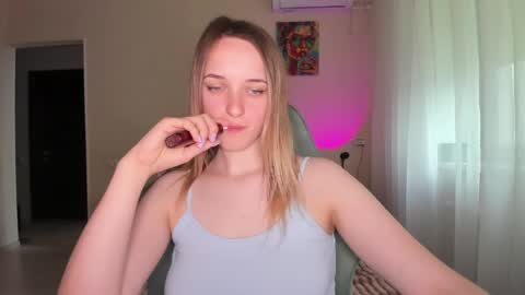 Snapshot of rousereed chatting on 04.18.26 Rouse online show from 04.18.26