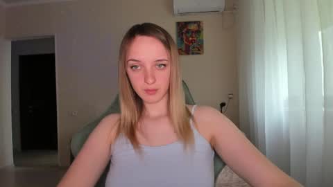 Snapshot of rousereed chatting on 04.21.26 Rouse online show from 04.21.26
