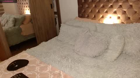 Rouss marie henao  online show from 03.08.25