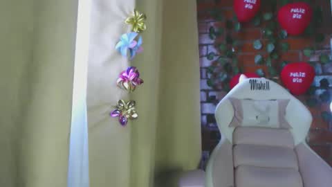 Daniela Ferreira online show from 02.13.26