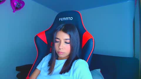 rousse_violet online show from 10.07.25