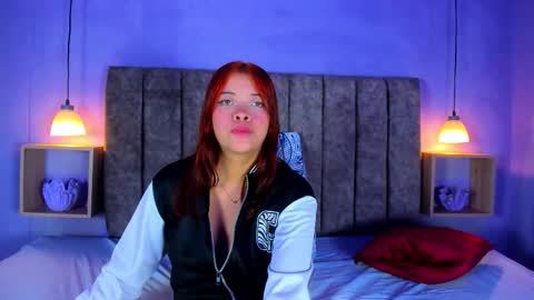 Snapshot of roussevyxen chatting on 12.01.25 Rousse online show from 12.01.25