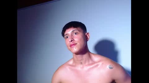 rowanboy23 online show from 06.25.26
