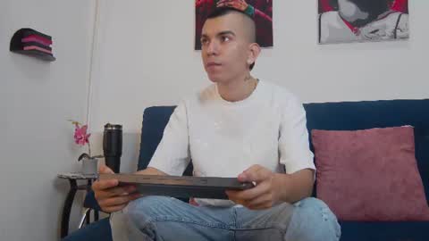 Rowan online show from 06.10.26