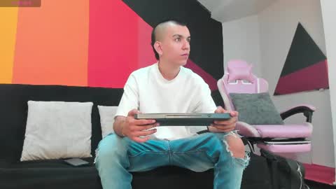 Rowan online show from 07.08.26