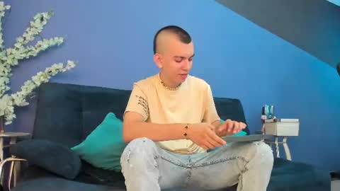 Rowan online show from 07.10.26