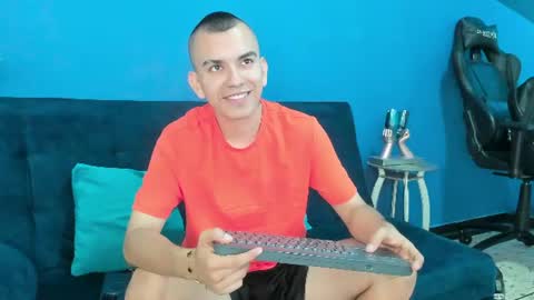 Rowan online show from 07.11.26