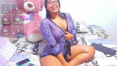 Snapshot of rox851528 chatting on 03.08.25 Rox online show from 03.08.25