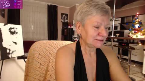 Snapshot of roxana_brooks chatting on 01.07.25 Roxana online show from 01.07.25