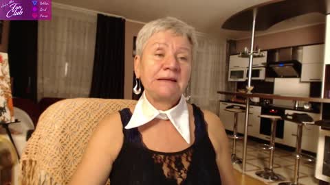 Snapshot of roxana_brooks chatting on 01.18.25 Roxana online show from 01.18.25