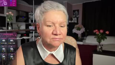 Snapshot of roxana_brooks chatting on 02.20.25 Roxana online show from 02.20.25