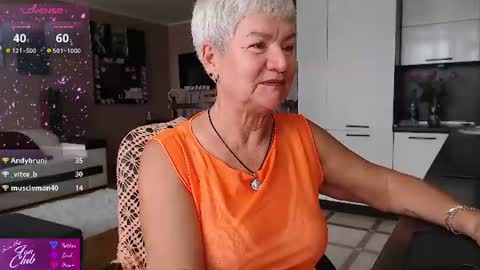 Snapshot of roxana_brooks chatting on 07.05.26 Roxana online show from 07.05.26