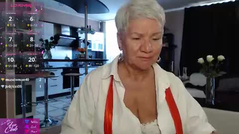 Snapshot of roxana_brooks chatting on 07.17.26 Roxana online show from 07.17.26