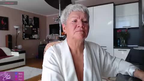 Snapshot of roxana_brooks chatting on 07.30.26 Roxana online show from 07.30.26