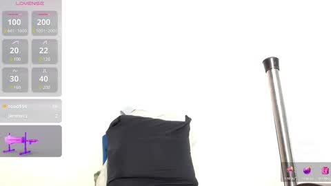 Snapshot of roxana_cooper chatting on 03.06.25    online show from 03.06.25