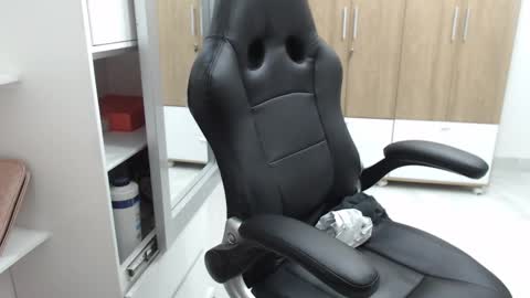 Roxana online show from 02.16.25